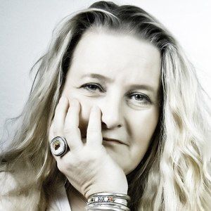 Meet your Posher, Sylvia